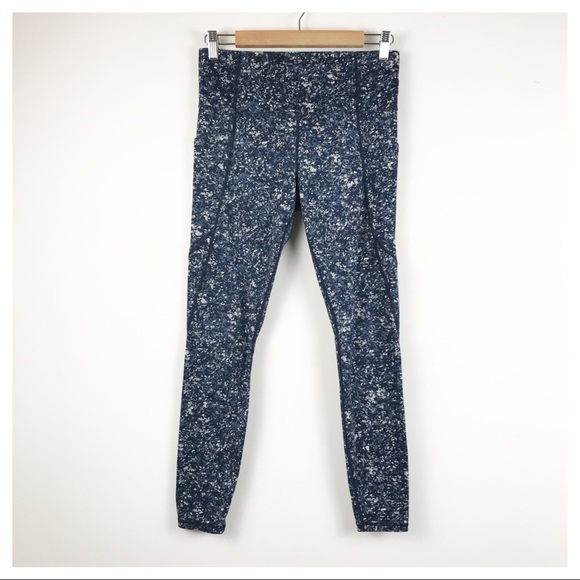 Athleta Sandstone Salutation Pocket Leggings Size Medium - Picture 4 of 12